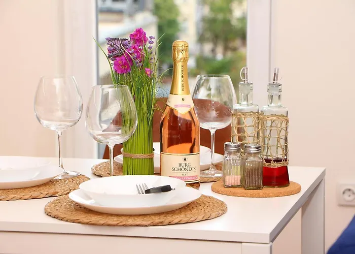 Апартаменти Shik & Chic In The Heart Of # 5min From