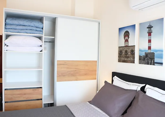 Апартаменти Shik & Chic In The Heart Of # 5min From