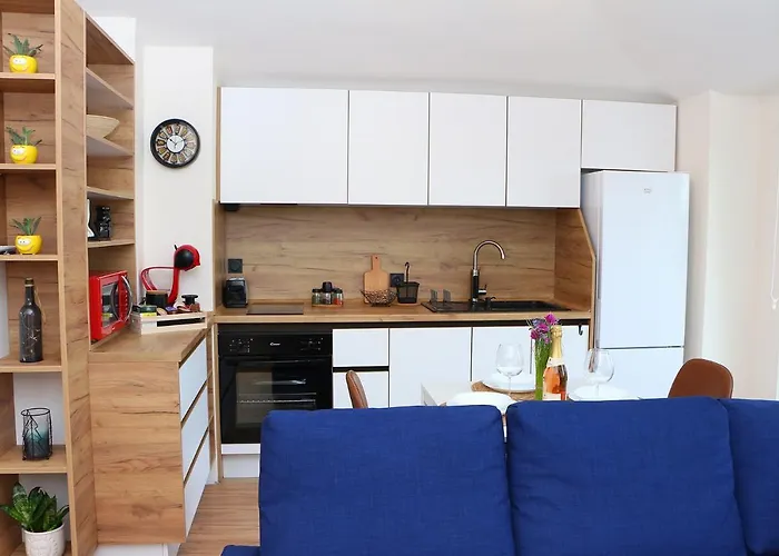 Shik & Chic In The Heart Of # 5min From Апартаменти Бургас