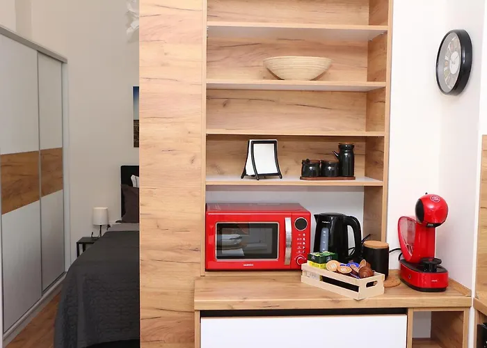 Апартаменти Shik & Chic In The Heart Of # 5min From