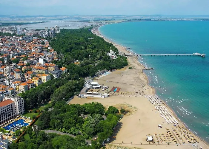 Апартаменти Shik & Chic In The Heart Of # 5min From Бургас